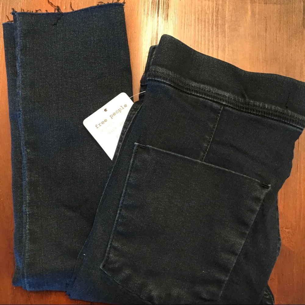 Free People Easy Goes It Dark Wash Jeggings - Picture 6 of 8